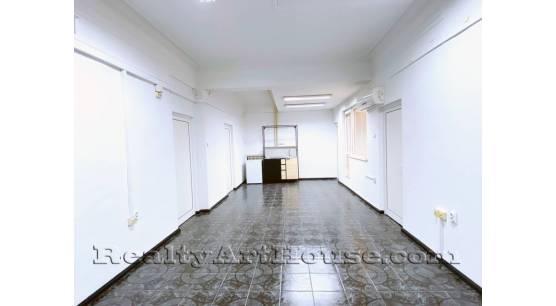 Офис в центъра на столица.